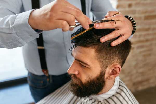 20 Tendências de Corte de Cabelo Masculino para 2023