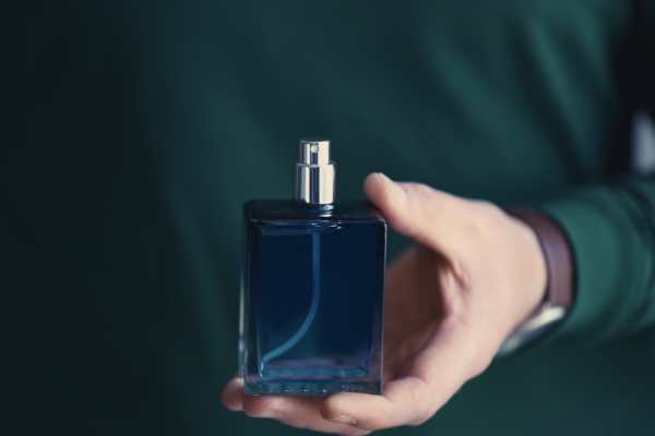 Veja 5 Opções de Perfumes Masculinos por até 200 Reais.